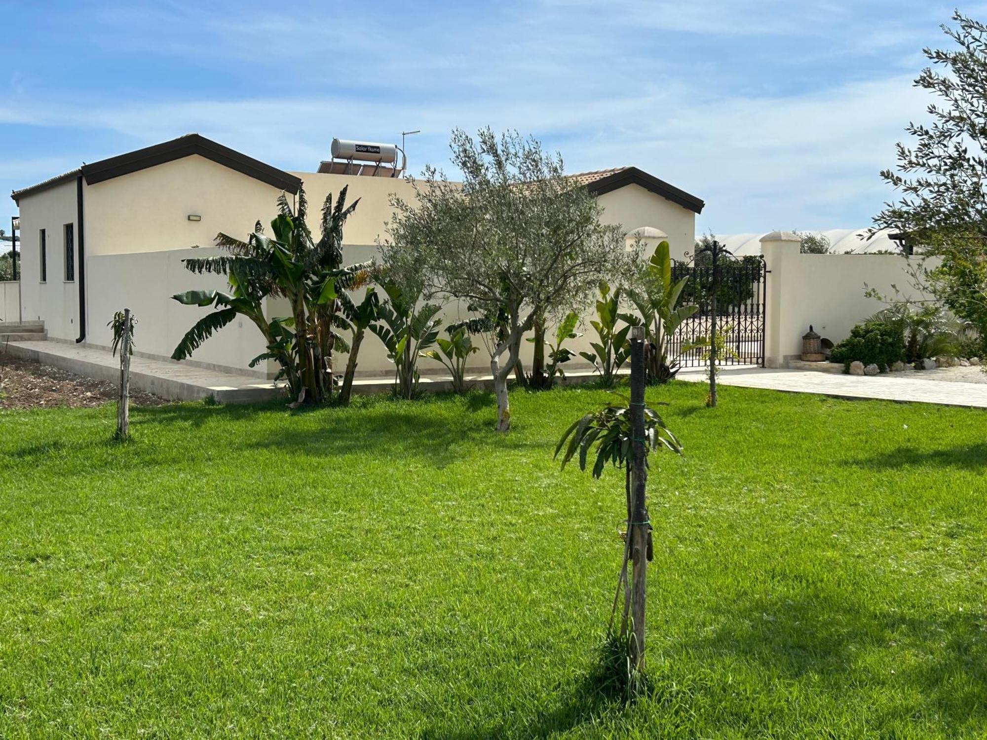 Baglio Il Gelso E L'Ulivo Appartamento Il Fico Noto Exterior photo