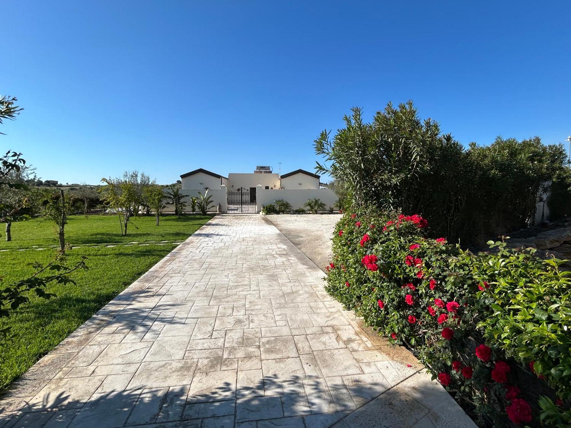 Baglio Il Gelso E L'Ulivo Appartamento Il Fico Noto Exterior photo